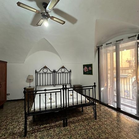 Appartamento Oldtown Centro Storico Catania Exterior photo